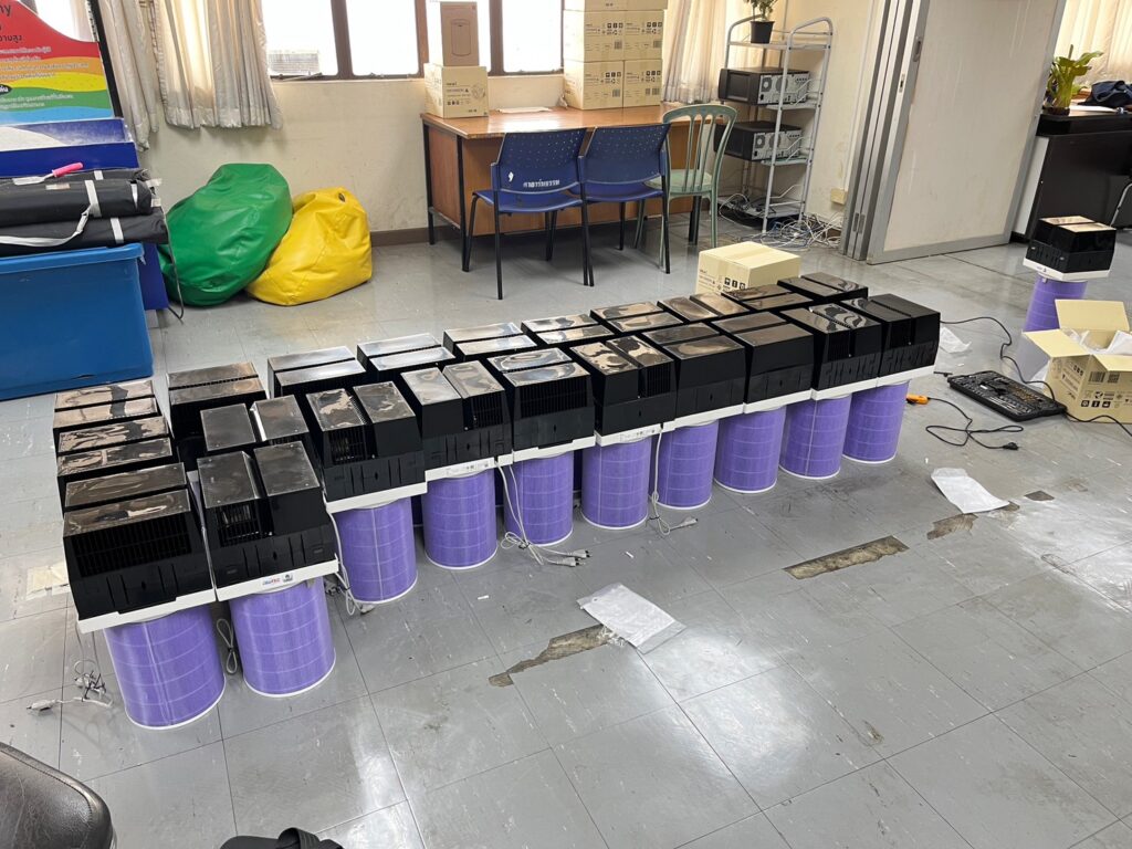 AiroTEC provides a simple DIY dust filter. AiroTec